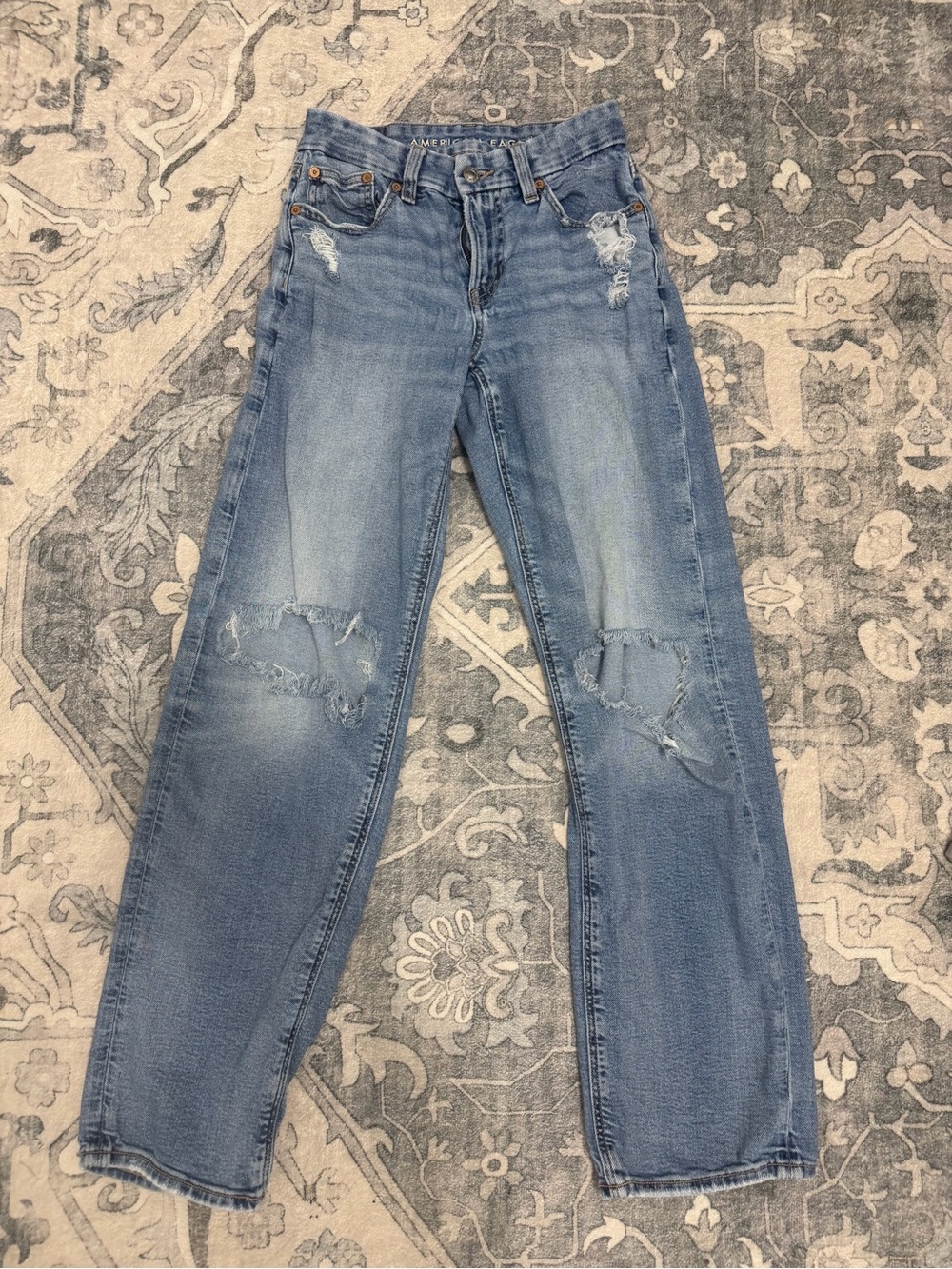 American Eagle Outfitters Light Blue Distressed Jeans